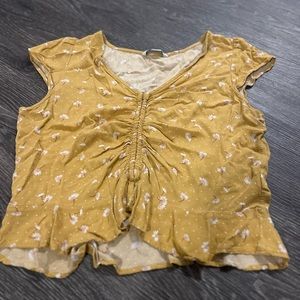 American eagle yellow flower top